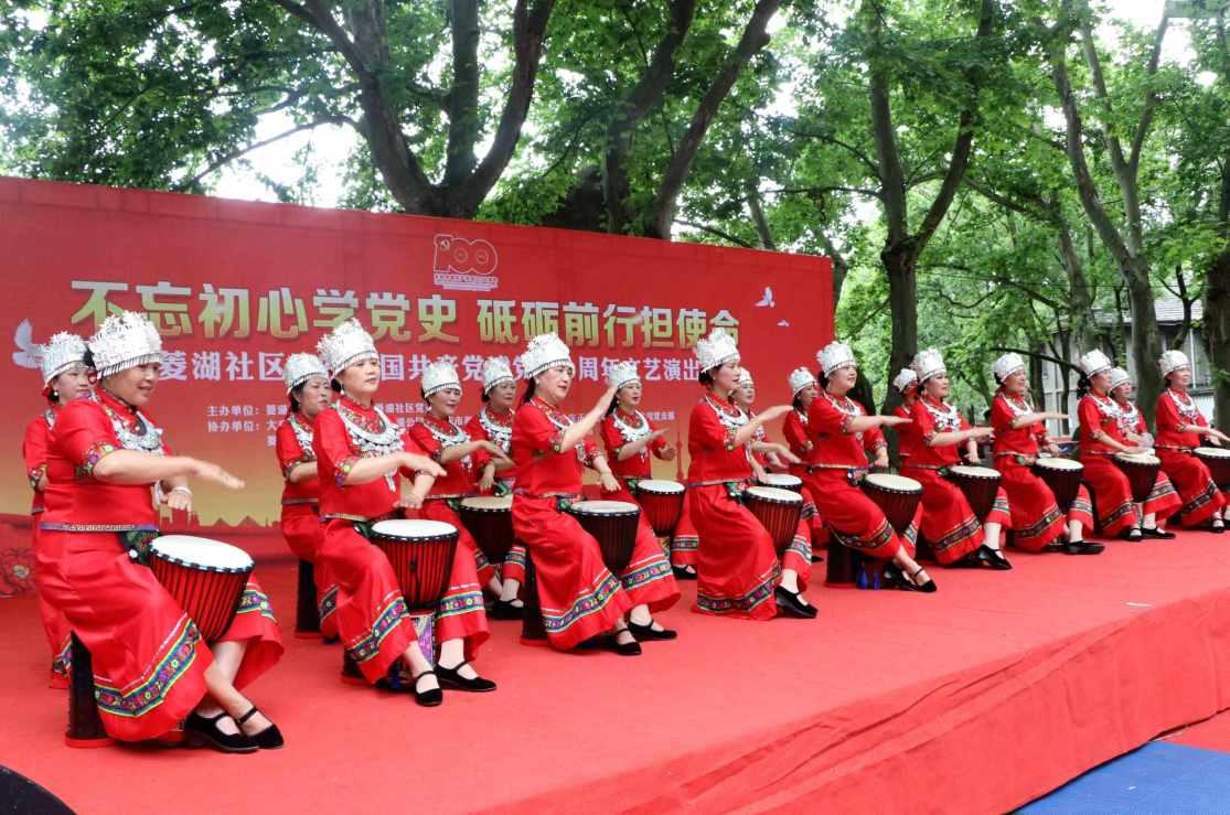 逃离洁白的宾馆